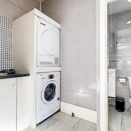 Luxury Townhouse - 4 Bedroom - Edgbaston - Parking- Rated Apartament