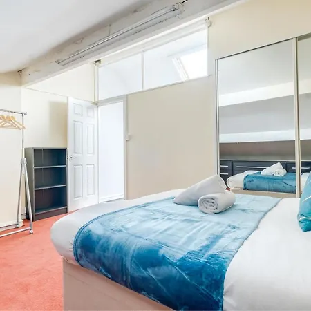 Luxury Townhouse - 4 Bedroom - Edgbaston - Parking- Rated Birmingham