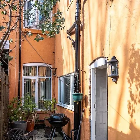 Luxury Townhouse - 4 Bedroom - Edgbaston - Parking- Rated * Birmingham